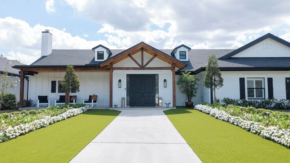 Palm Beach Country Estates House | The Phoenix Estate-Luxury Modern Farmhouse Getaway