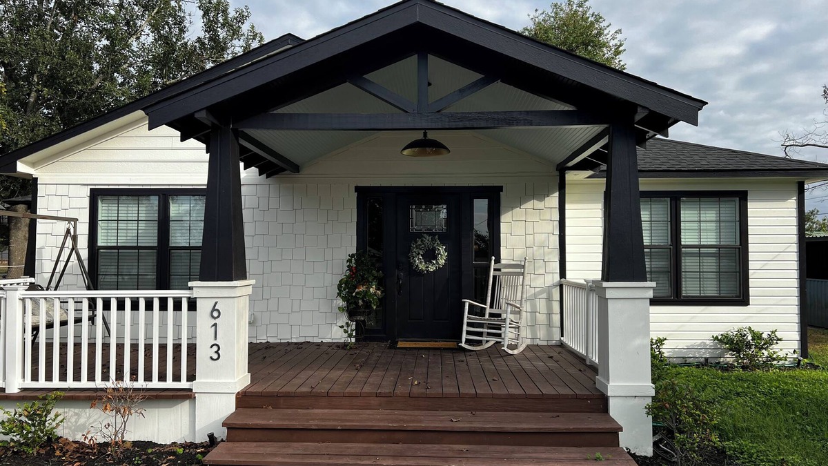 Bellville House | The Piano House, 613 S. Charles St, Bellville, Tx 77418