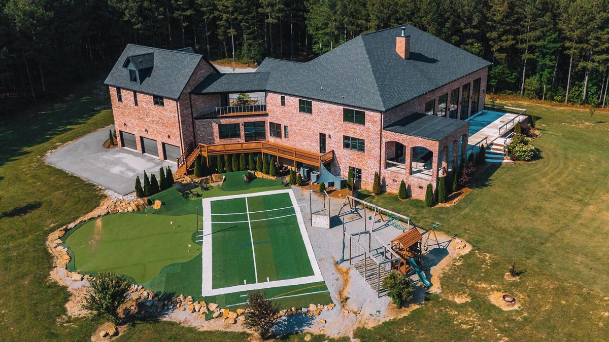 Signal Mountain House | The Pines at Signal Mountain with Hot Tub