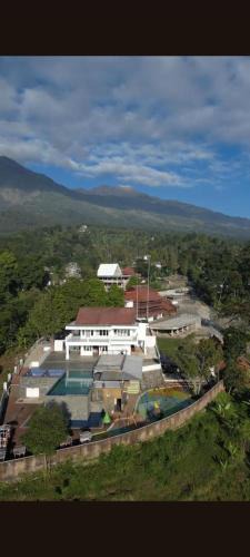 Prigen Apartment | The Pintu Langit Resort