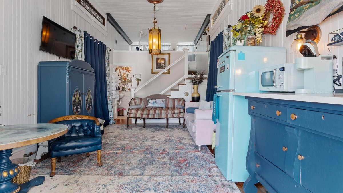 Bay St Louis House | The Pixies - in the middle of it all - Private Suite steps from sand or a pool