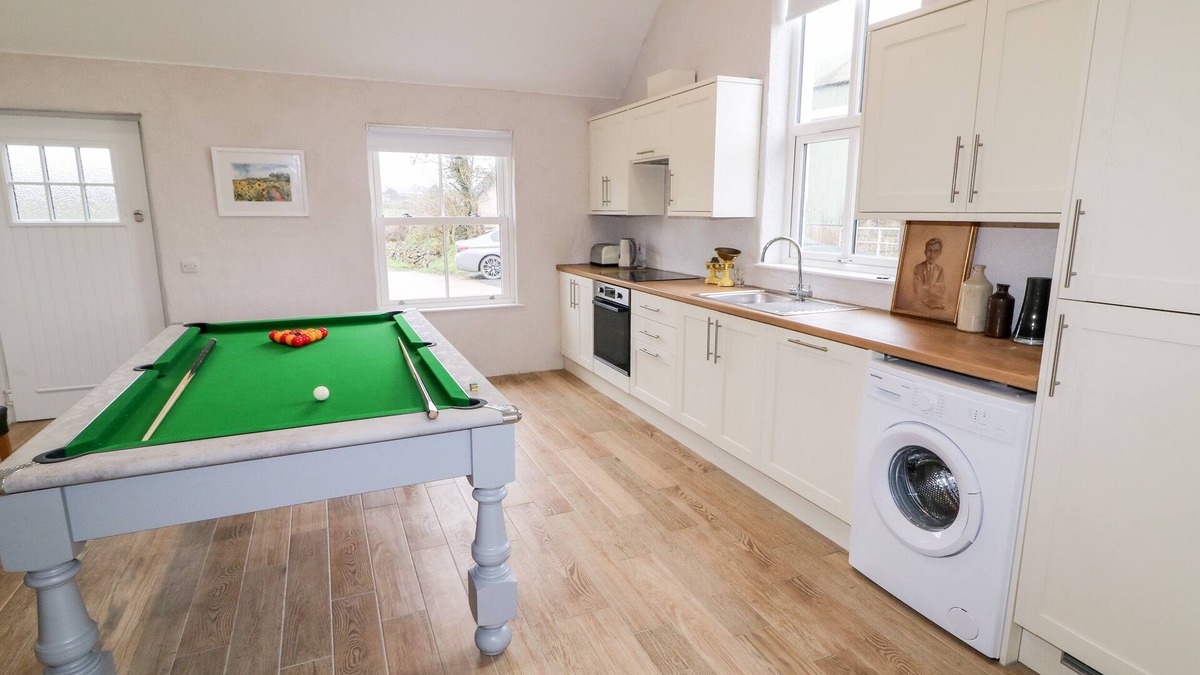 Lisnagunogue Cottage | The Poets Cottage