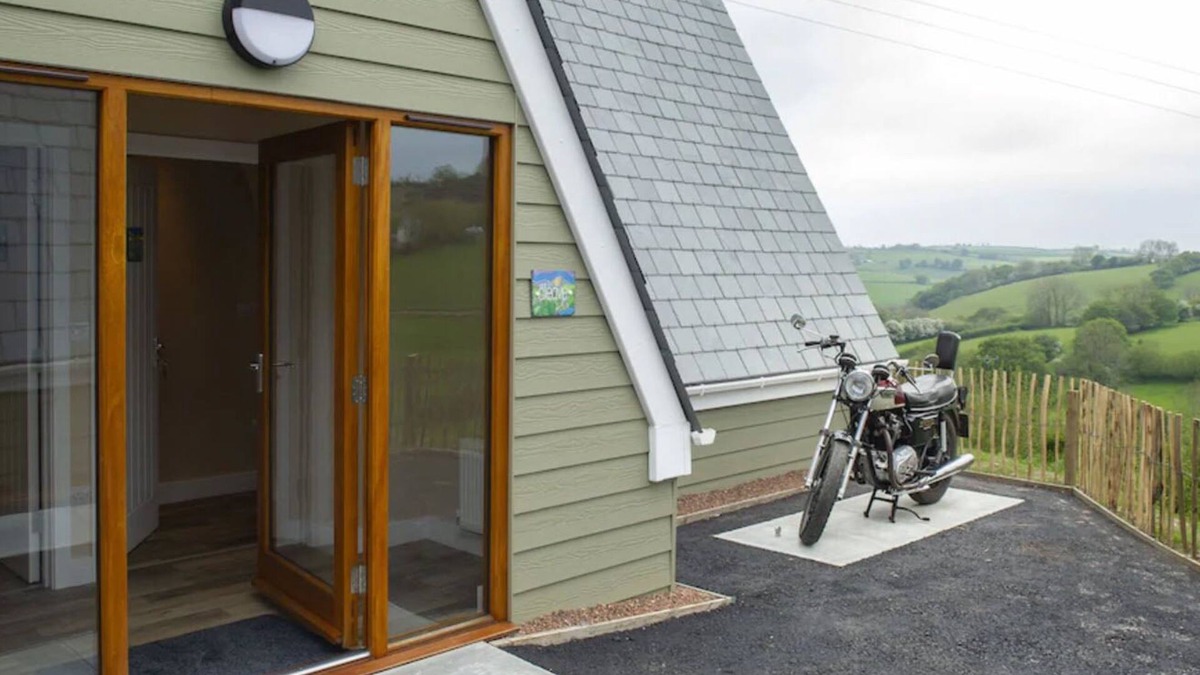 South Molton Cabin | The Poltimore Pods