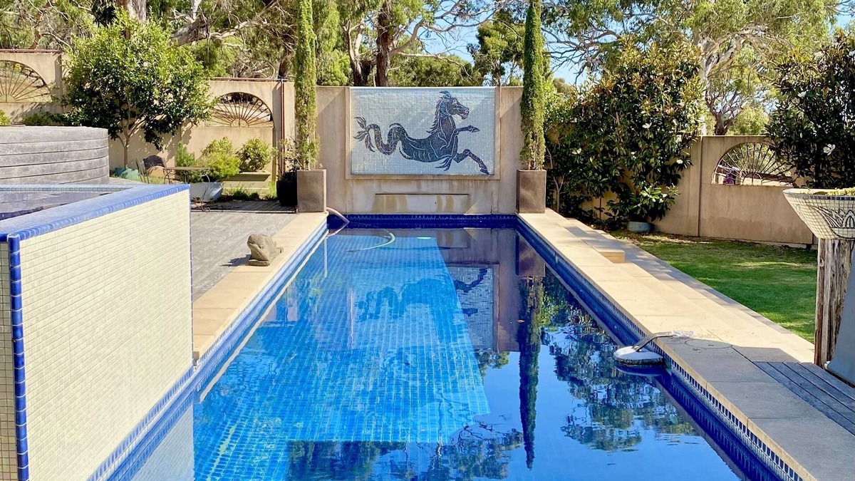 Mount Barker Summit Cabin | The Pool House with Pool and Spa