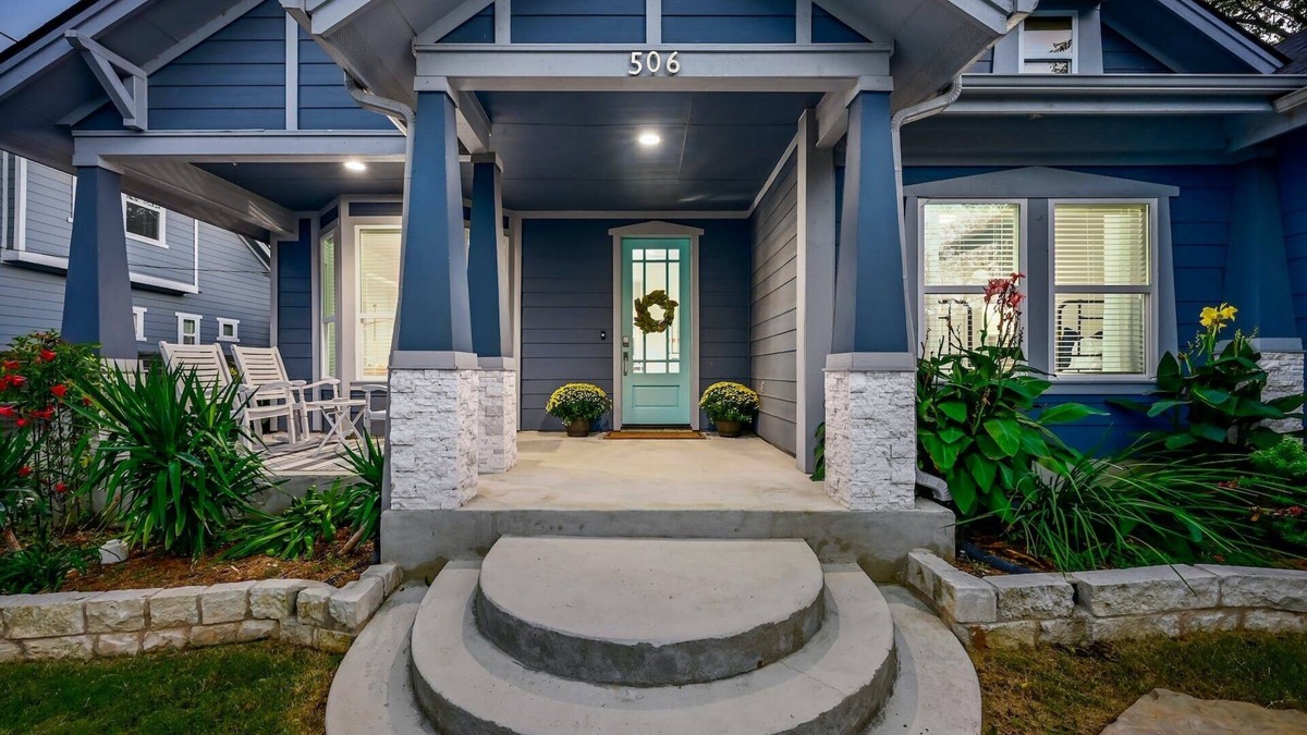 Georgetown House | The Poppy House with Huge Swim Spa - Downtown Georgetown