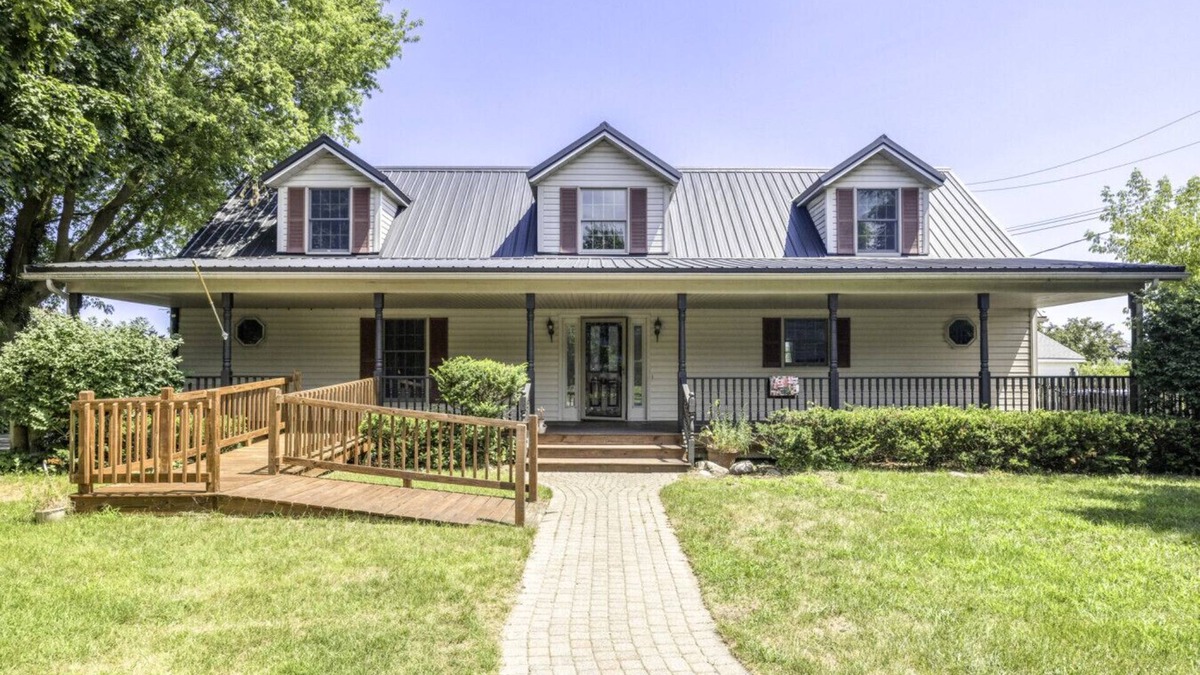 Lakeport Apartment | The Porchlight – Lakeport