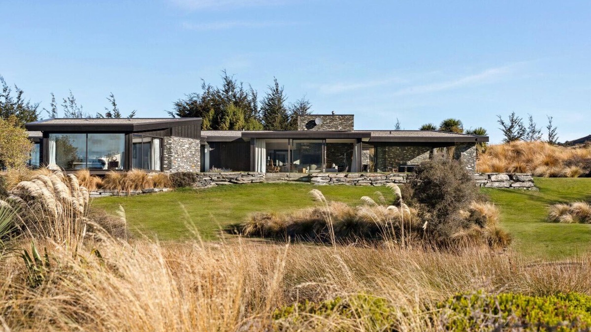 Kawarau Falls House | The Preserve Jacks Point - Hosted by NZSIR Luxury Rental Homes