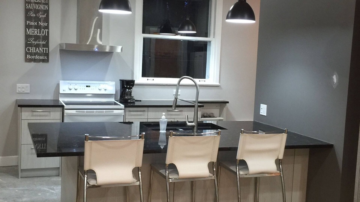 Desjardins House | The pretty