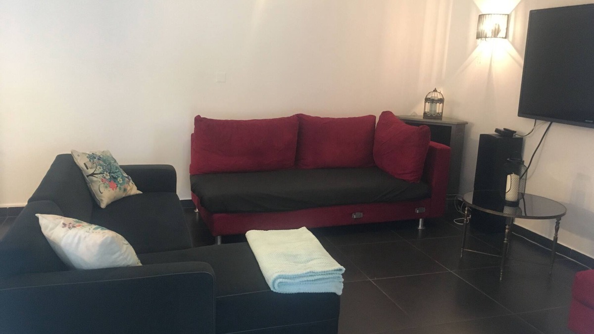 Morieres-les-Avignon Apartment | The Provencal break