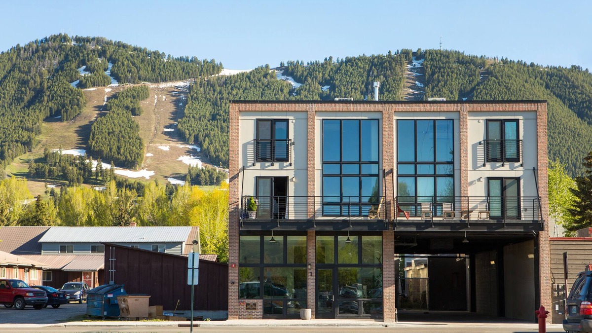 Jackson Hole Condo | The Pulse of Jackson Hole, Town Square Luxury
