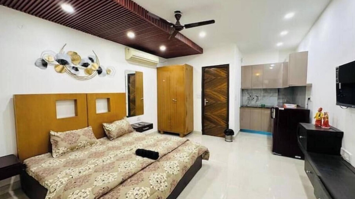 Delhi Cantonment Apartment | The Puzzle by Prahar Homes Apt 10