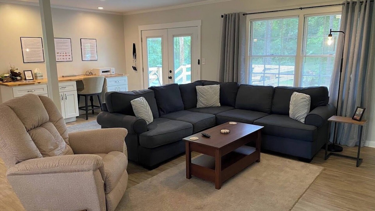 Thomasville House | The Quail's Nest! Convenient to downtown, quiet and fully remodeled!
