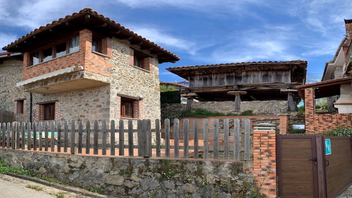 Margolles House | The quarry house in rural setting