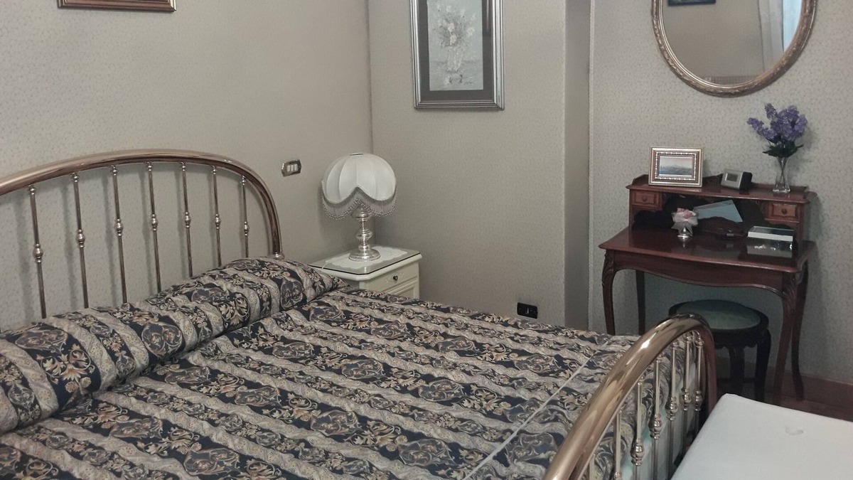 Quartiere Coppede Apartment | The Queen s coffer, apartment in Rome in the Trieste / Salario district