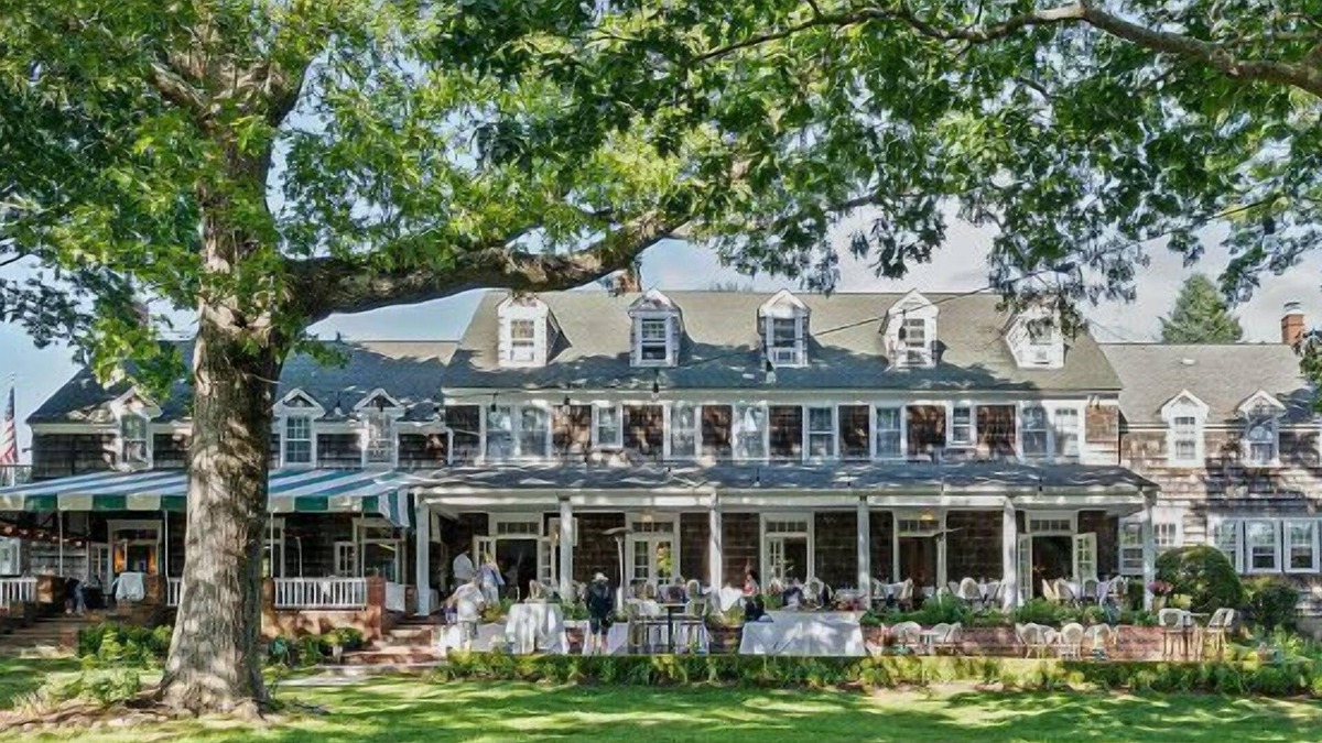 Shelter Island Heights Hotel | The Rams Head Inn