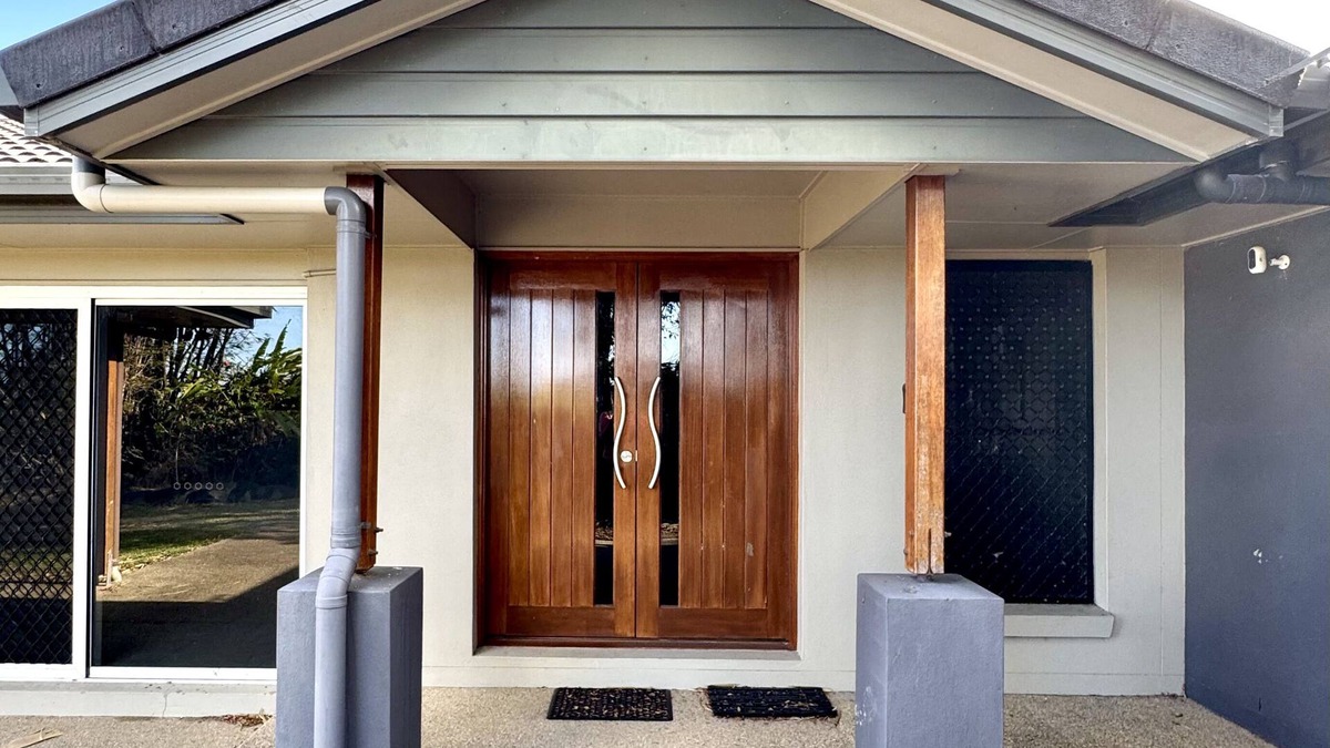 Mackay House | The Ranch - 4brm/3bth/AC/Pooln10 minutes from most everything