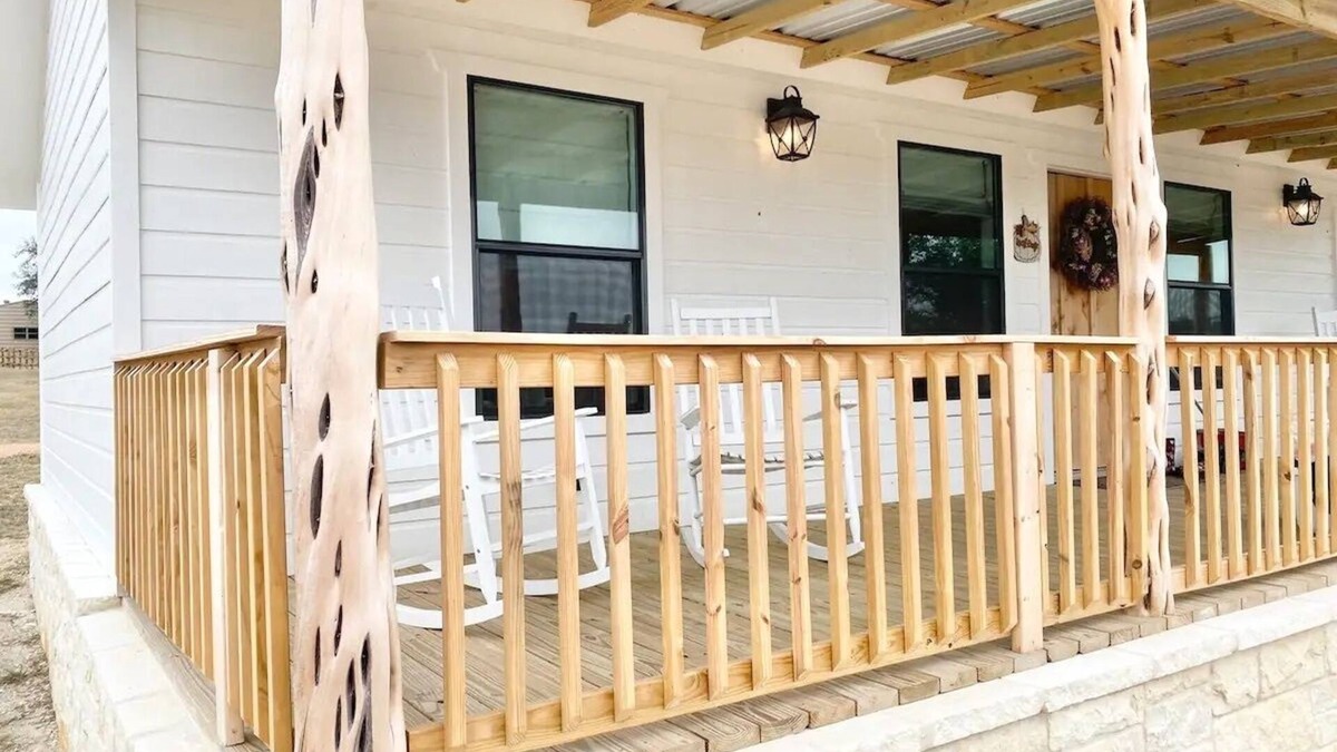 Fredericksburg Cabin | The Ranch@Fredericksburg - The Blue Bonnet - 2BD/2BA