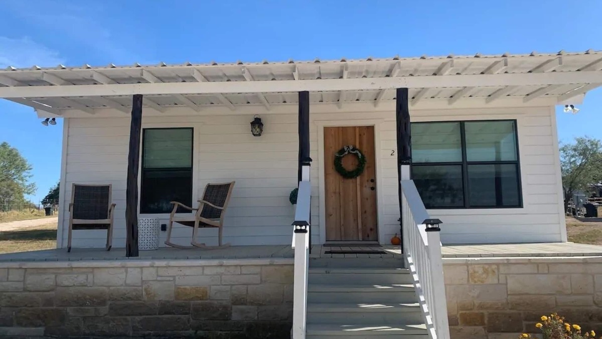 Fredericksburg Cabin | The Ranch@Fredericksburg - Carriage House - 1BD/1BA