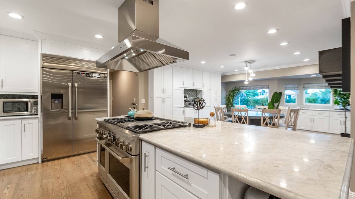 North Hills House | The Rayen Private Acre Oasis in The Valley!
