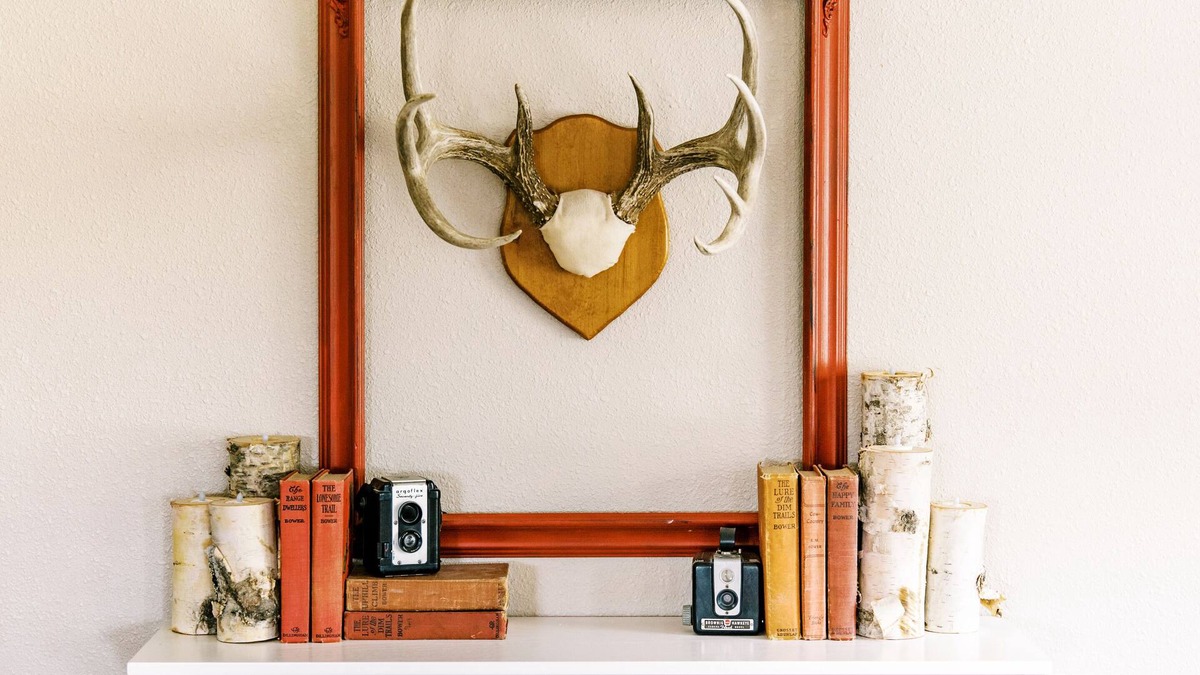Columbia Falls House | The Red Barn-Perfect GNP Base Camp. 5 Star Luxury on the farm. Clean & Comfy.