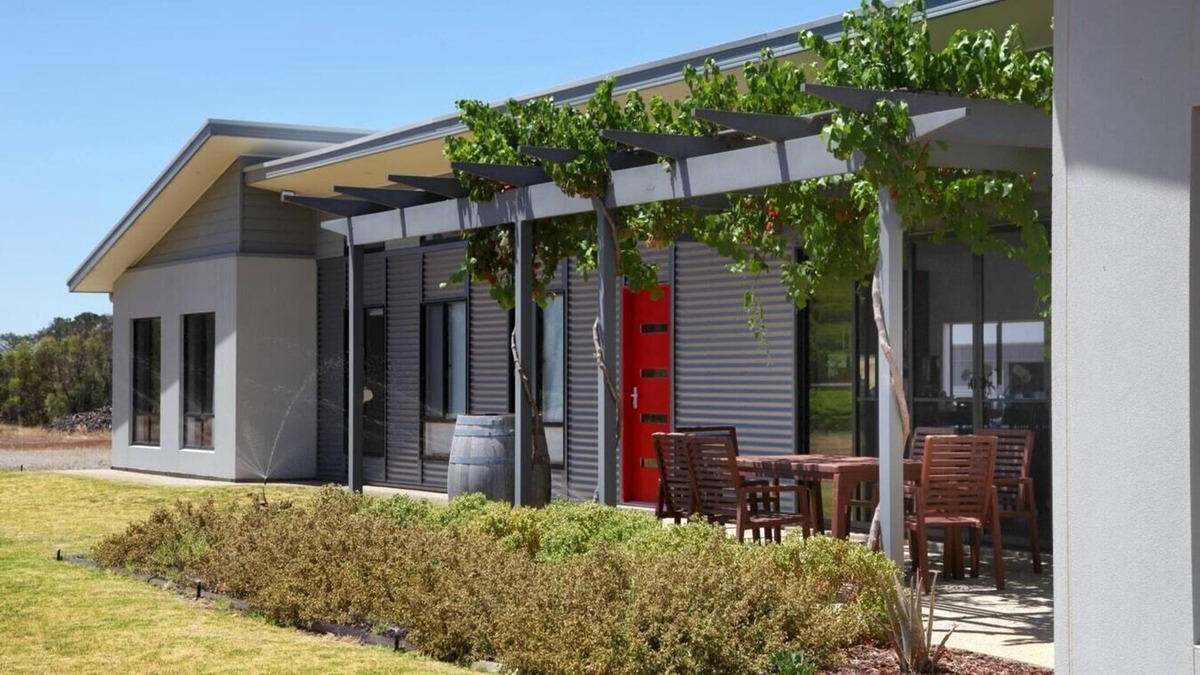 Nuriootpa House | The Red Door @ Barossa Valley ★Vineyard View★