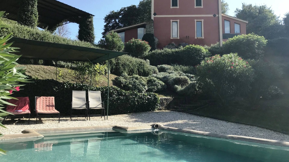 Otricoli Villa | The red house on the roman arch with private pool all for you
