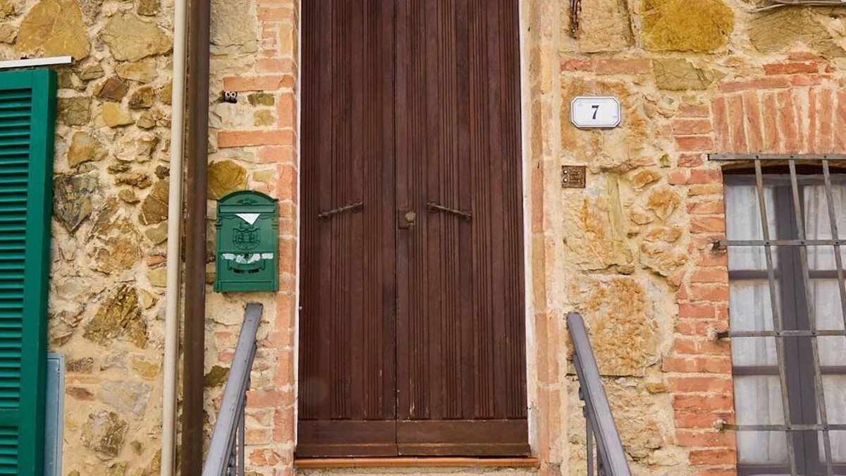 Casciano di Murlo Apartment | The Red Woodpecker