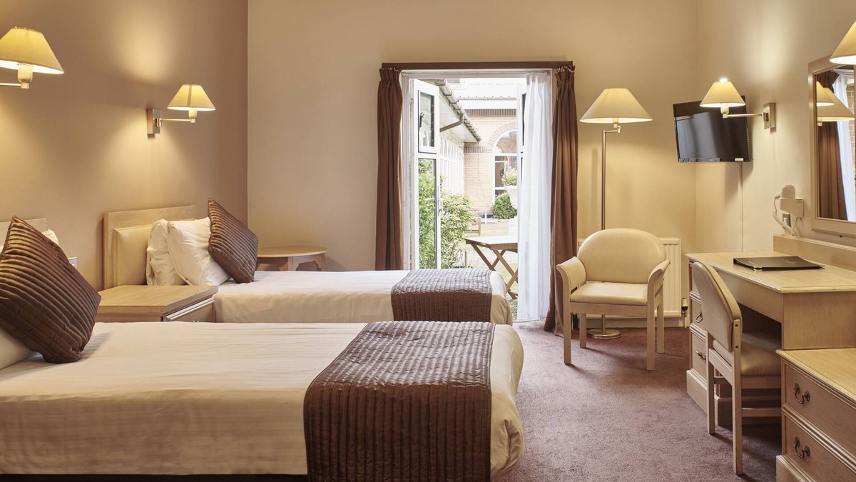 Barnt Green Hotel | The Regency Hotel Solihull