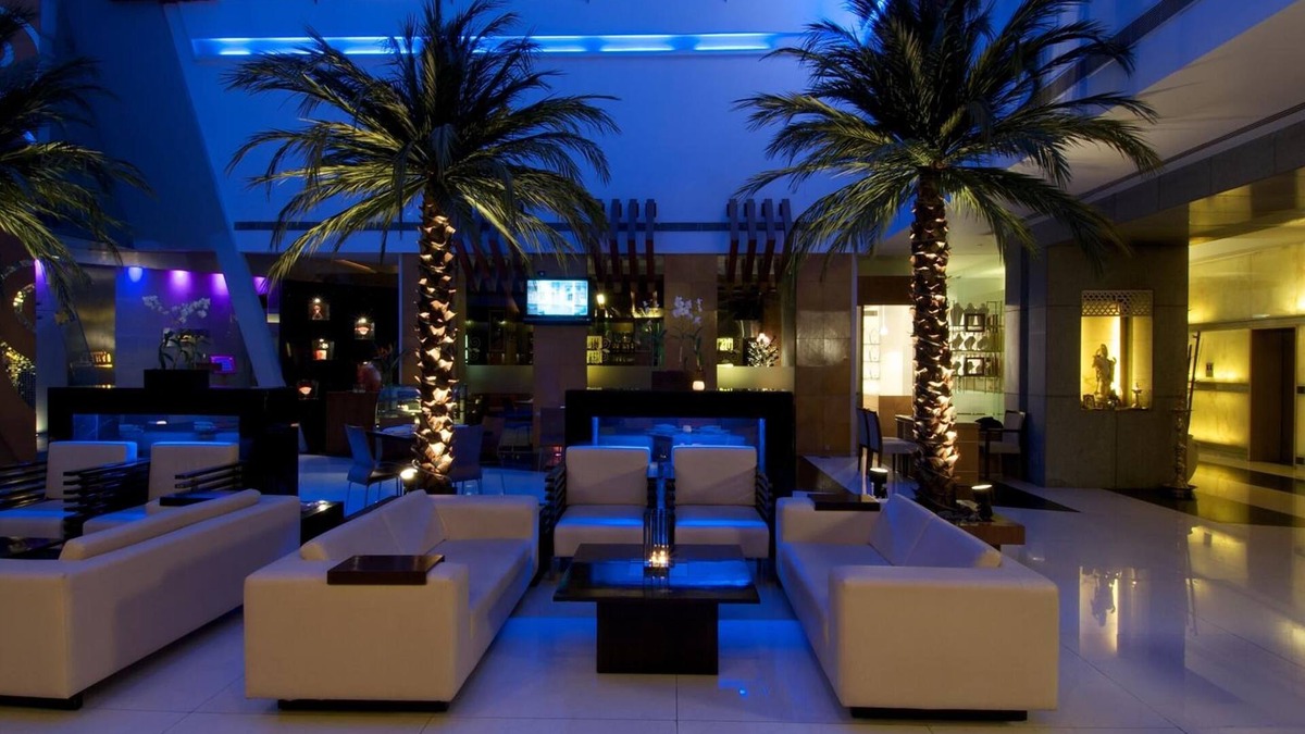 Vashi Hotel | The Regenza by Tunga