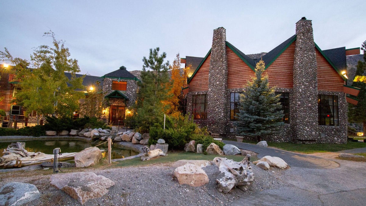 Mount Charleston Hotel | The Retreat on Charleston Peak