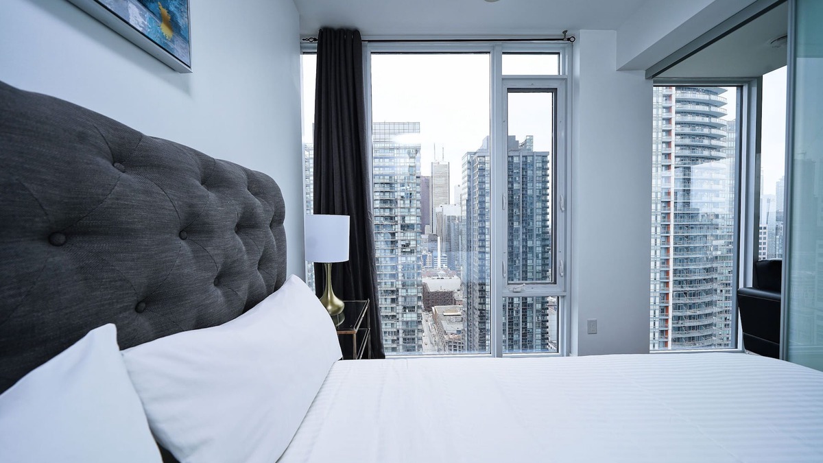 Wellington Place Apartment | The Reve Suite