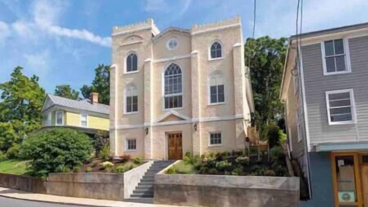 Staunton House | The Revival Room in The Sanctuary! Two Bed Oasis!