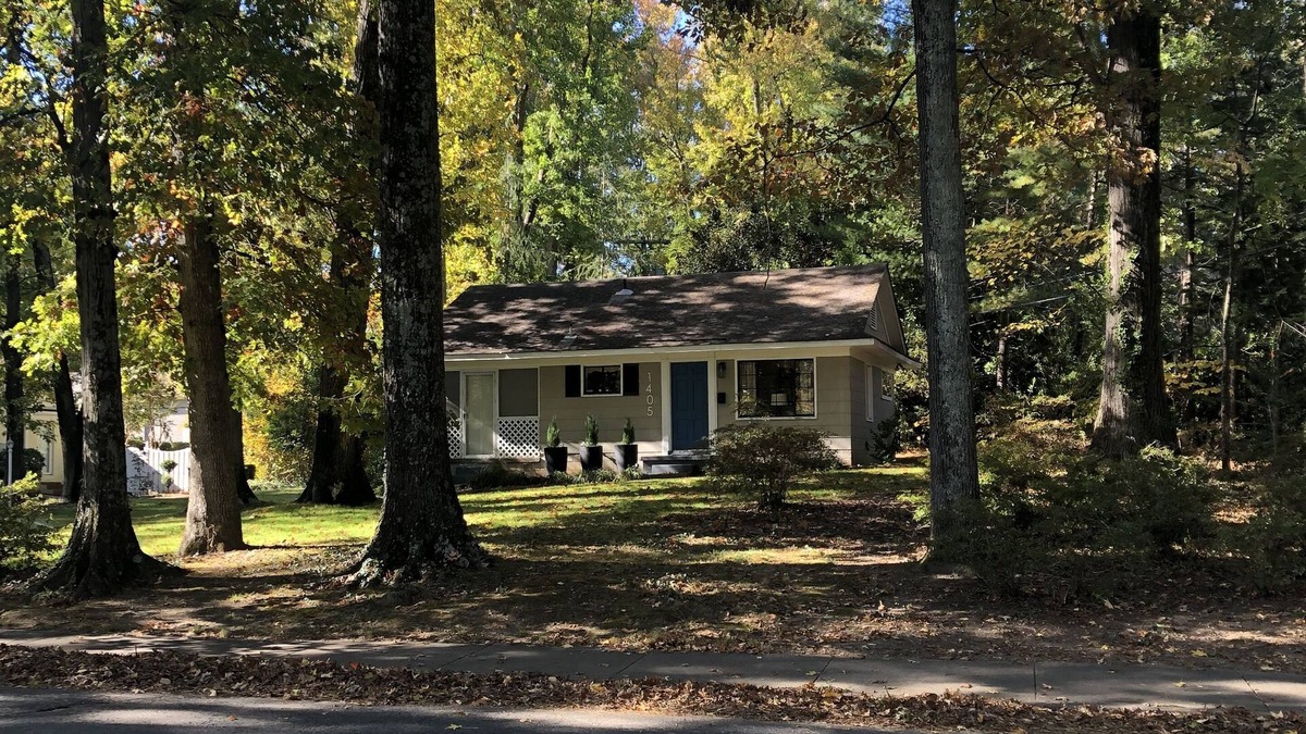 Greensboro House | "The Right Spot"- cheerful house in an ideal location