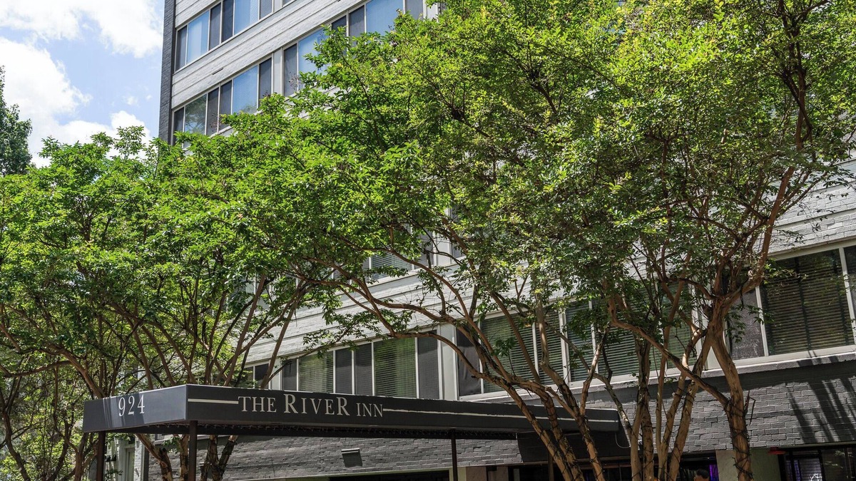 Foggy Bottom Apartment | The River Inn