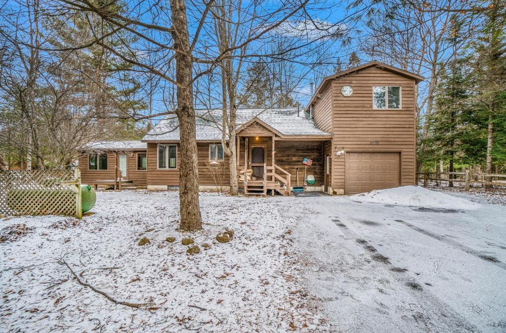 Thompsonville House | The River Retreat