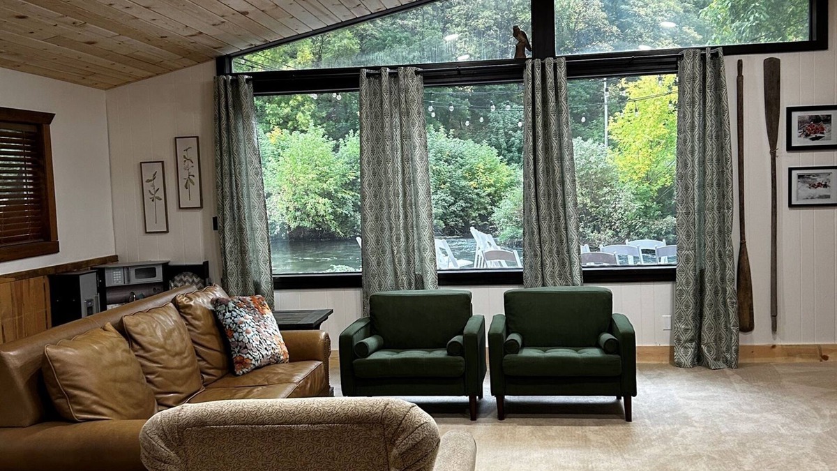 Snowbird House | The River’s Secret Retreat