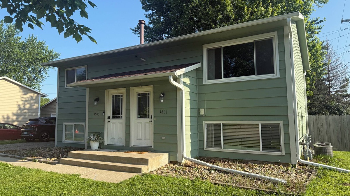 Rochester House | The Rochester Rambler - 2BD/1BA
