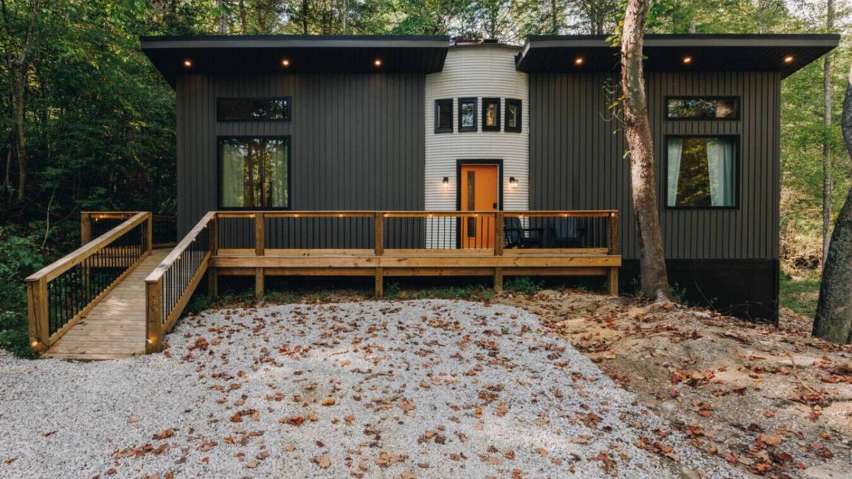 Saint Helens Apartment | The Rock Haus by The Hideaways