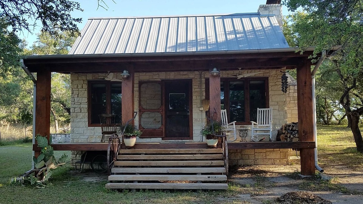 Lago Vista Cabin | The Rock House On The Northshore Of Lake Travis