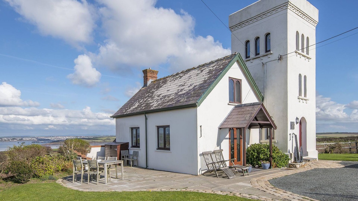 Angle House | The Rocket Carthouse, Holiday Home Angle, Sleeps 4, 1 bedrooms, bathrooms