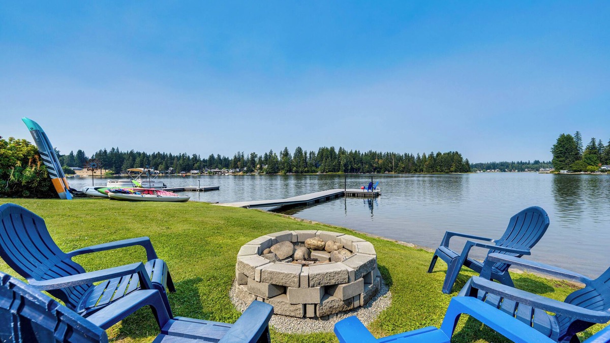McKenna House | ‘The Rookery’ - Dreamy Home w/Private Dock!