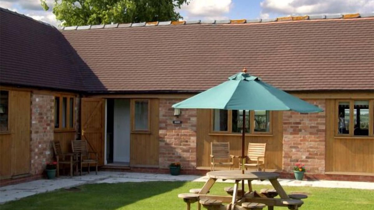 Stratford-upon-Avon Cottage | The Roost