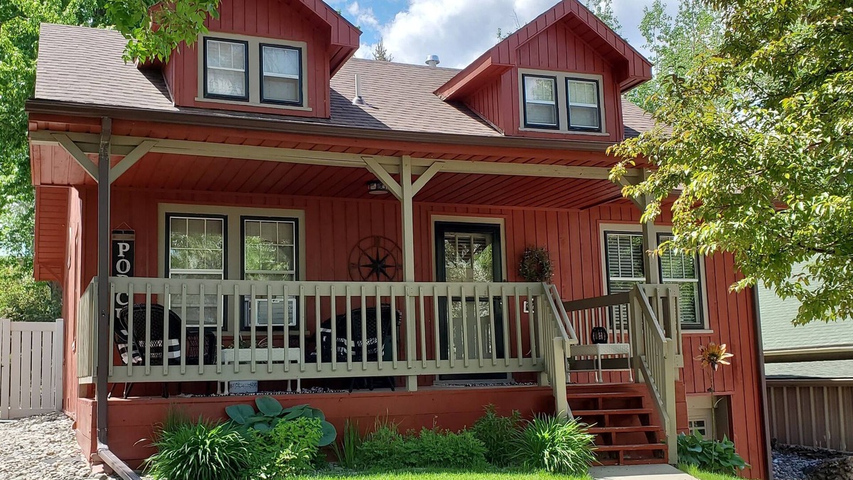 Gillette House | The Ross House 1930's Craftsman Style House