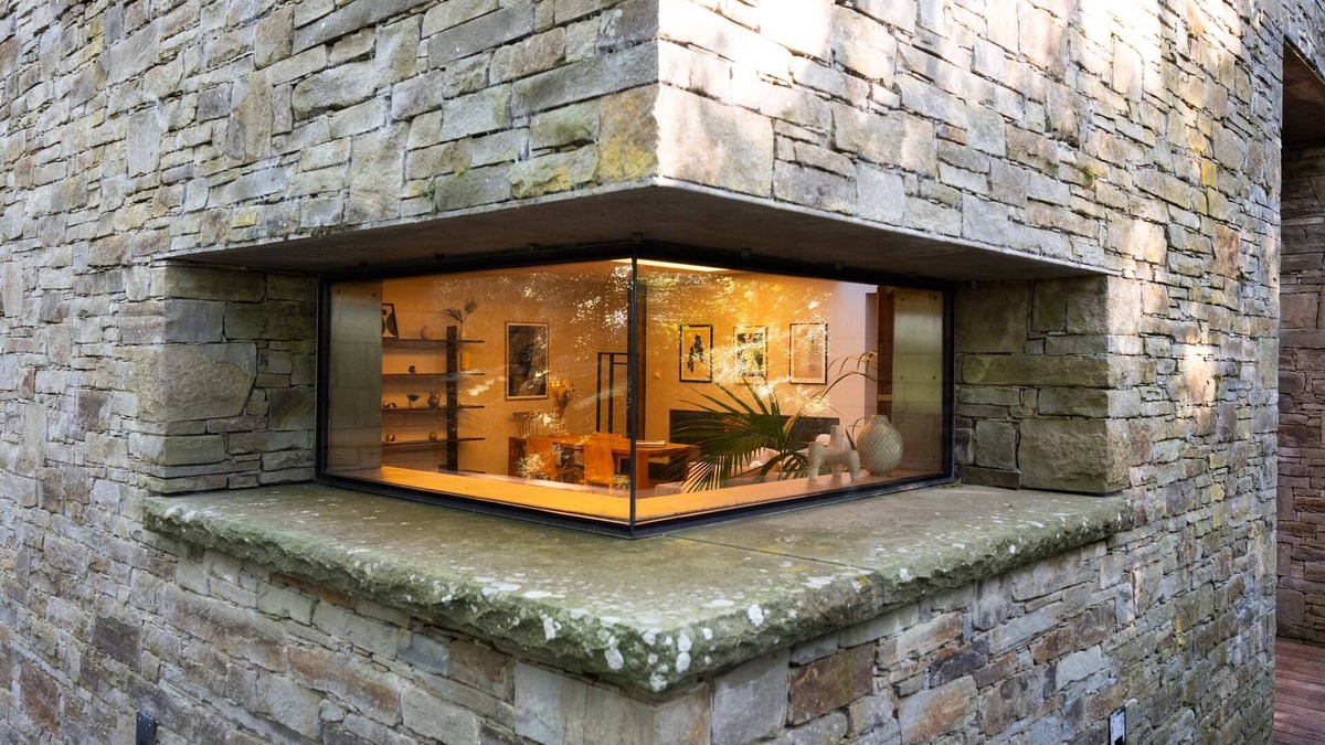 Sellack Apartment | The Roundhouse /Private Spa Retreat