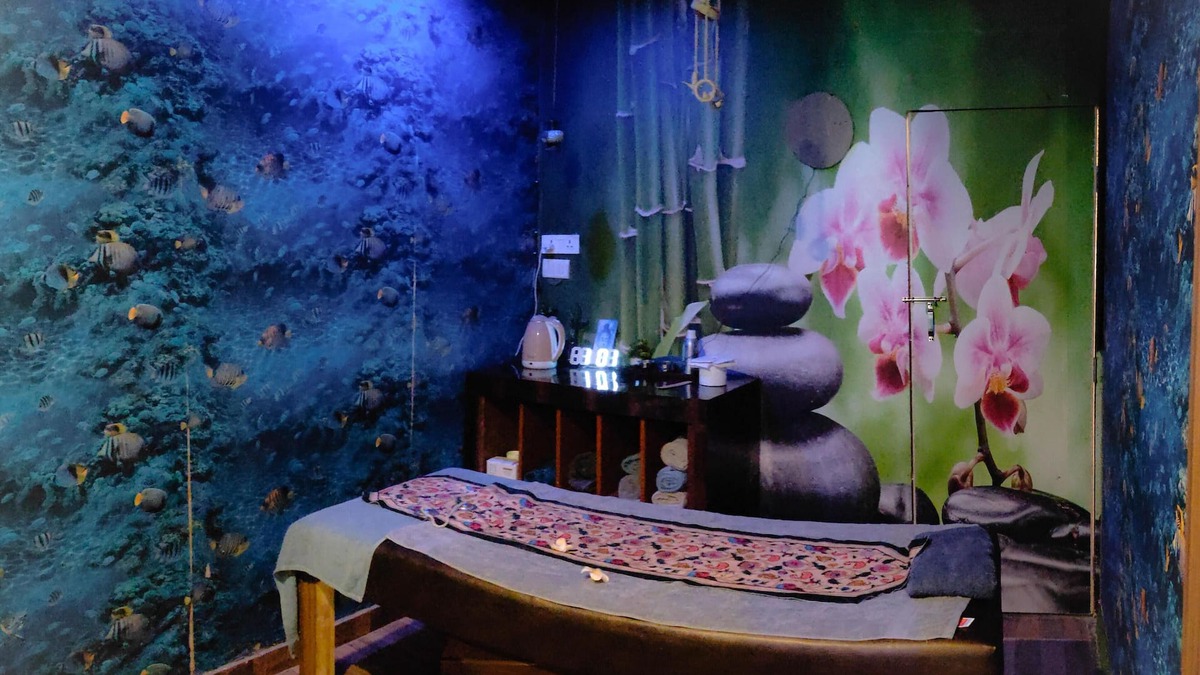 Katra Hotel | The Royal Bhumesh