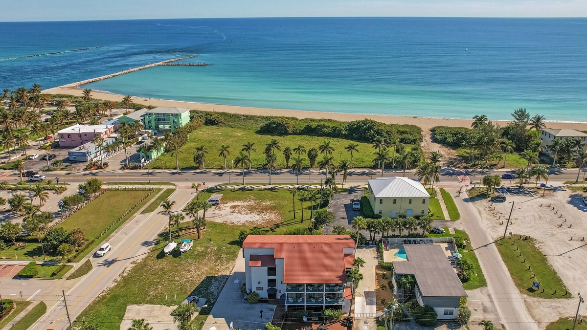 Fort Pierce Hotel | The Royal Inn Beach Hotel Hutchinson Island