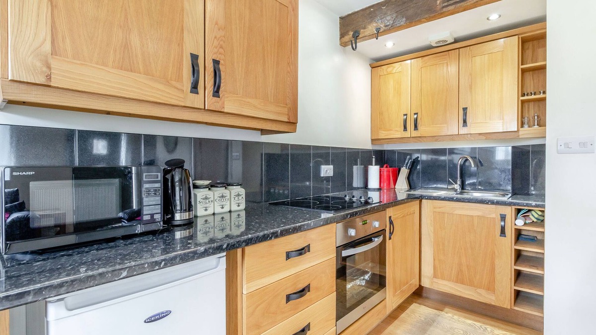 Dronfield Cottage | The Rumblings 1