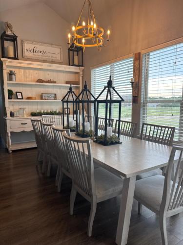 Waxahachie Bed & Breakfast | The Rustic Belle