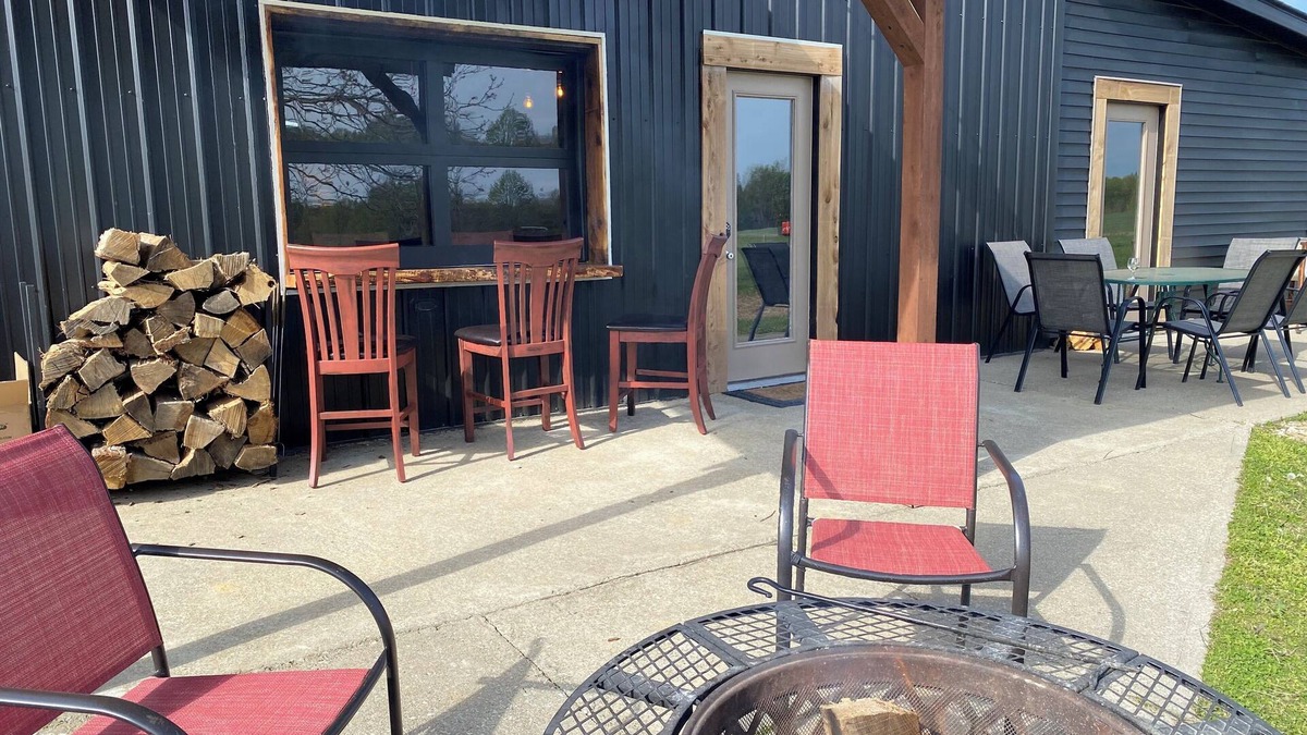Heltonville House | The Rustic Roost- at Donkeytown - Lake Monroe