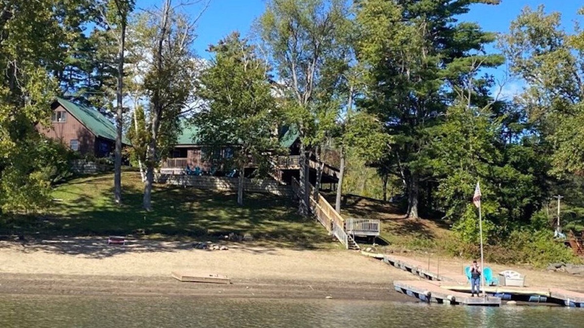 Gloversville House | The Sacandaga Lakeside Escape - NEWLY RENOVATED 2024!